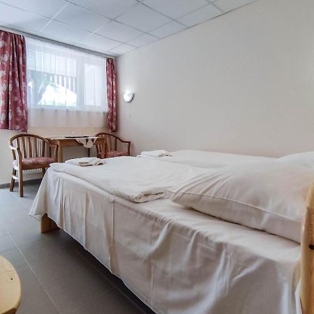 Thermál Motel Kiskunmajsa Exterior foto